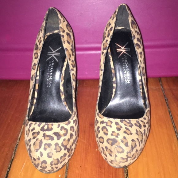 Cheetah print heels - Picture 1 of 4